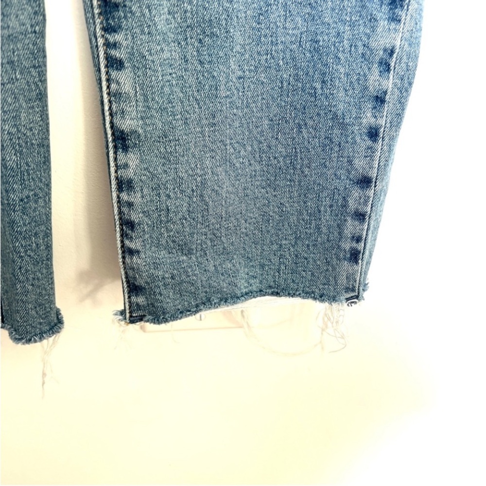 🍑 Universal Thread High-Rise Raw Hem Taper Denim Cropped Overalls Size 2 / 26 - Picture 8 of 15